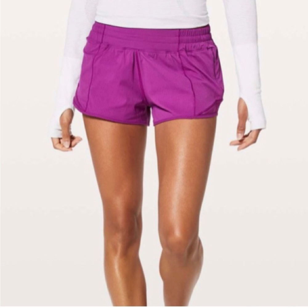 Lululemon Hotty Hot Shorts 2.5 | Regal Plum | Size 6